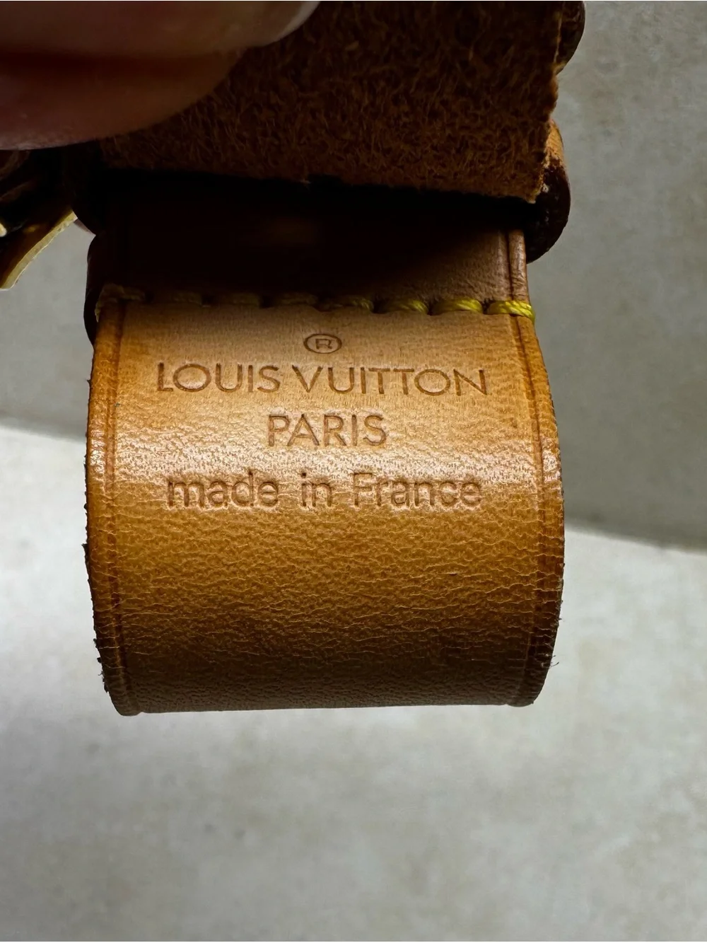 Louis Vuitton Luggage Tag & Poignet Set Pre-loved